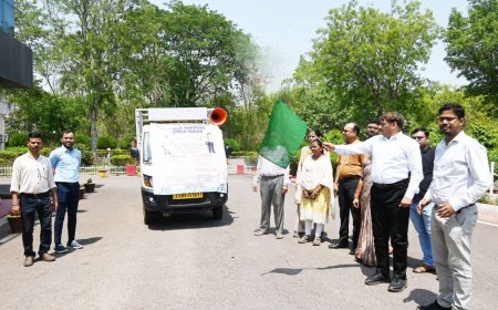 कवर्धा में जनगणना 2027 जागरूकता रथ को कलेक्टर गोपाल वर्मा ने दिखाई हरी झंडी, सहभागिता की अपील