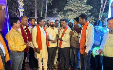 कवर्धा को मिली आधुनिक मित्र मिलन चौपाटी की सौगात, 60 से अधिक फुटपाथ विक्रेताओं को मिला व्यवस्थित स्थान