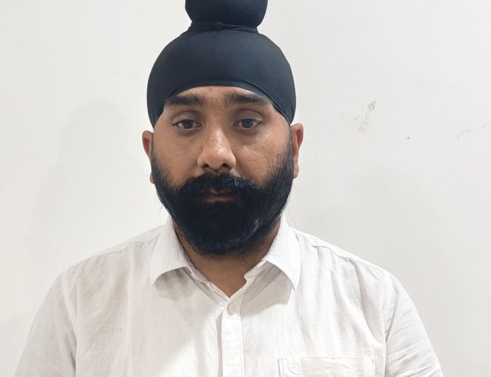 ऑनलाइन आईपीएल सट्टा नेटवर्क पर रायगढ़ पुलिस का बड़ा एक्शन, आरोपी ने किया आत्मसमर्पण