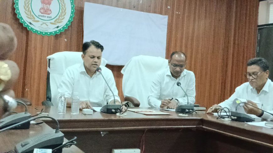 खैरागढ़ में सुशासन तिहार 2026 और जनगणना 2027 की तैयारी तेज, कलेक्टर ने पेश किया रोडमैप