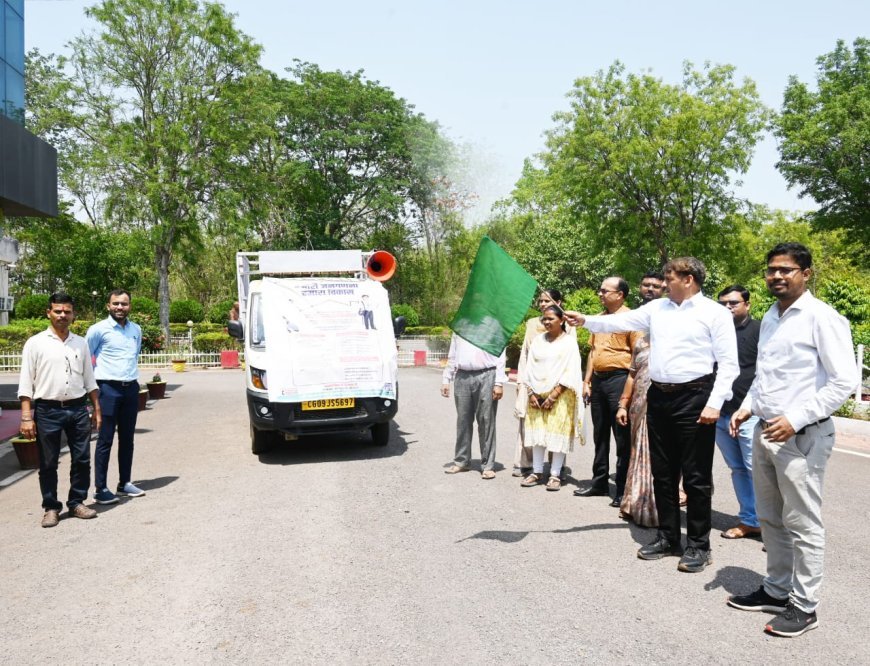 कवर्धा में जनगणना 2027 जागरूकता रथ को कलेक्टर गोपाल वर्मा ने दिखाई हरी झंडी, सहभागिता की अपील