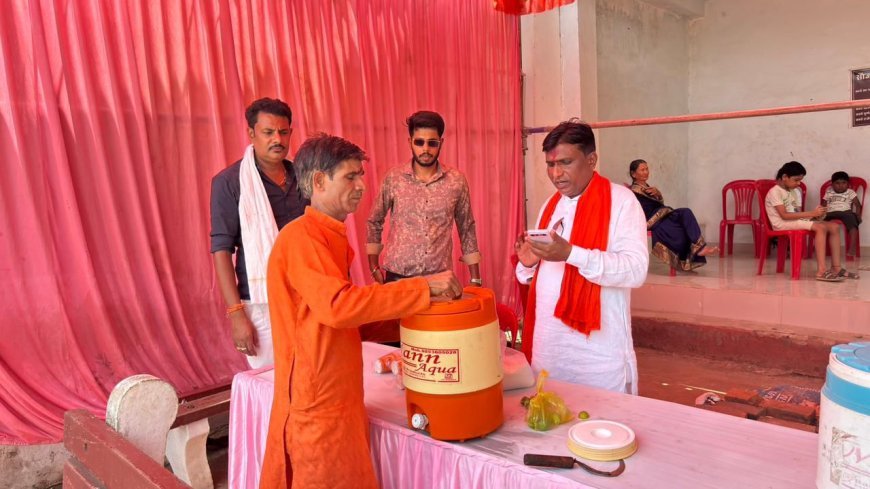 वट सावित्री पूजन पर कवर्धा में विशेष व्यवस्था, नपाध्यक्ष चंद्रप्रकाश चंद्रवंशी ने बांटा शरबत