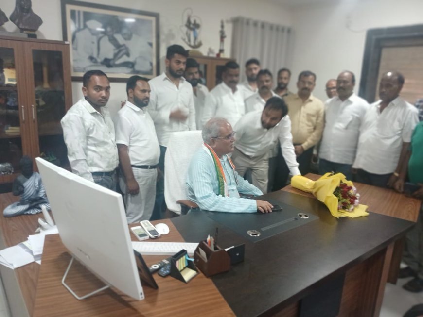 भूपेश बघेल से मिले कांग्रेस नेता, सरगुजा संभाग में संगठन मजबूती को लेकर हुई अहम चर्चा
