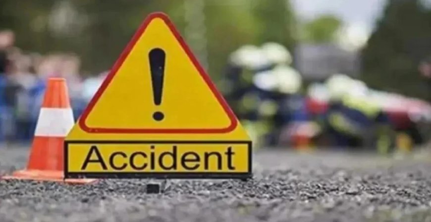 नानपारा हाईवे पर भीषण हादसा, कार और कंबाइन की टक्कर में 4 की मौत