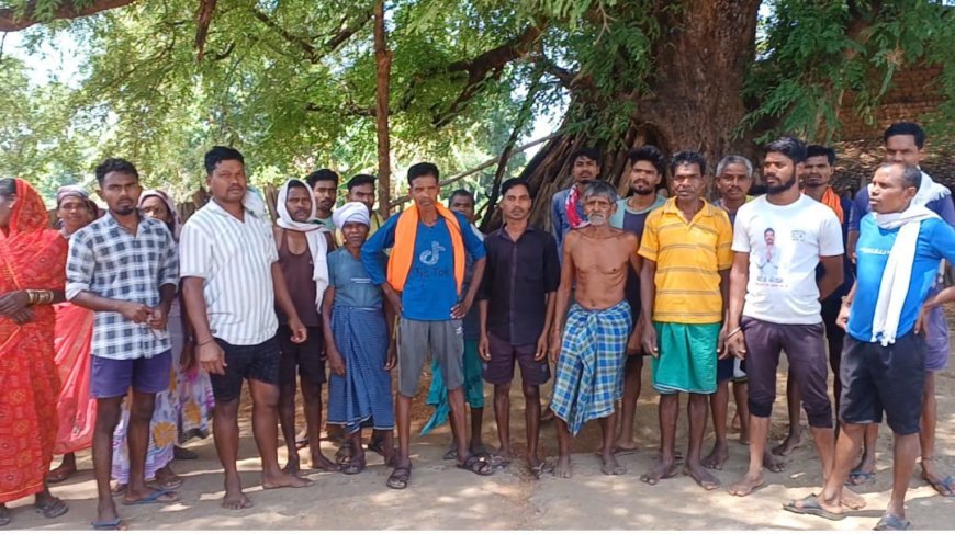 चार महीने से अंधेरे में डूबा आमझर गांव, बारिश से पहले बढ़ी ग्रामीणों की चिंता