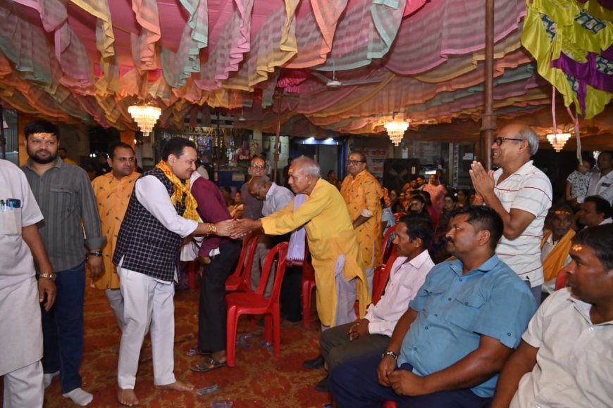 बसना के अरेकेल चौक में गूंजा हरिनाम संकीर्तन, विधायक डॉ. संपत अग्रवाल ने लिया महायज्ञ में हिस्सा