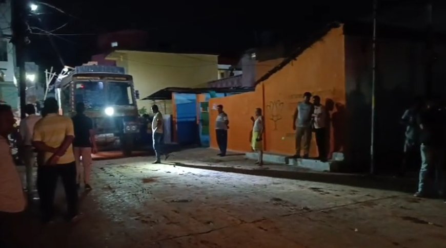 कवर्धा में सड़क पर बोर खनन को लेकर विवाद: वार्ड 09 में विरोध के बीच जारी रहा काम, जांच की मांग