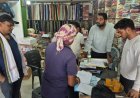 किसान बनकर पहुंचे कृषि अधिकारी, अधिक कीमत पर खाद बेचने पर कृषि केंद्र सील