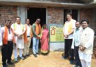 पांचवें दिन भी जारी रहा विधायक अनुज शर्मा का जनसंपर्क अभियान, कार्यकर्ता के घर जमीन पर बैठकर किया भोजन