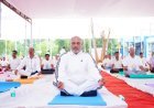 अंतर्राष्ट्रीय योग दिवस पर खैरागढ़ में विधायक ललित चंद्राकर ने किया योग, दिलाई नशामुक्ति की शपथ