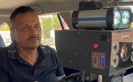सड़क पर उतरे पुलिस अधीक्षक धर्मेन्द्र सिंह, इंटरसेप्टर वाहन से की ऑनलाइन चालानी कार्रवाई
