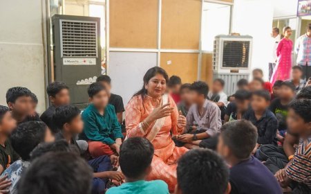 ‘मन की बात’ से प्रेरित हुए बाल आश्रम के बच्चे, वर्णिका शर्मा ने कराई आम प्रदर्शनी की सैर