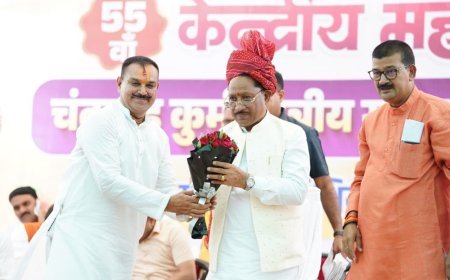 मुख्यमंत्री विष्णुदेव साय धमतरी में चंद्रनाहू कुर्मी-क्षत्रिय समाज के केंद्रीय अधिवेशन में हुए शामिल