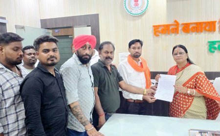 आरटीओ कार्यालय के सामने संचालित दुकानों को न हटाने की मांग, महापौर संजूदेवी राजपूत ने दिया आश्वासन