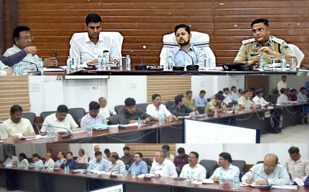 जिला सड़क सुरक्षा समिति की बैठक में दुर्घटनाएं रोकने सख्त निर्देश, रिफ्लेक्टर और स्पीड ब्रेकर लगाने पर जोर