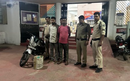 चिरमिरी पुलिस की बड़ी कार्रवाई, 15 लीटर अवैध महुआ शराब के साथ दो तस्कर गिरफ्तार