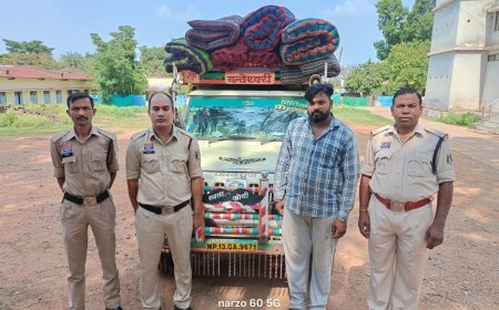 संदिग्ध गतिविधियों पर पुलिस की कार्रवाई, बिना सूचना फेरी वाहन पर 4800 रुपये का चालान