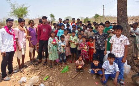जन्मदिवस पर सेवा कार्य का अनोखा उदाहरण, बैगा जनजाति बच्चों के बीच पहुंचकर बांटी खुशियां