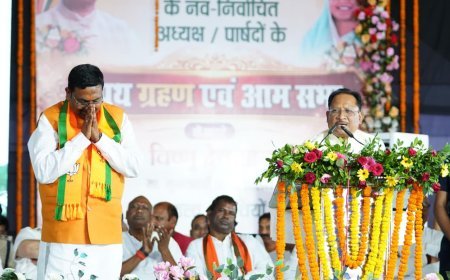 शिवनंदनपुर नगर पंचायत के शपथ ग्रहण समारोह में शामिल हुए मुख्यमंत्री विष्णु देव साय, मंगल भवन निर्माण की घोषणा