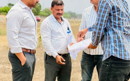 कलेक्टर ने किया स्पोर्ट्स कॉम्प्लेक्स निर्माण स्थल का निरीक्षण, समय पर गुणवत्तापूर्ण कार्य के दिए निर्देश