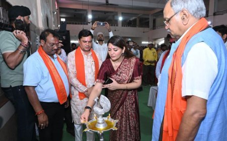 विकसित भारत संकल्प एवं प्रबुद्ध जन सम्मेलन में गूंजे मोदी सरकार के 12 वर्षों के विकास कार्य