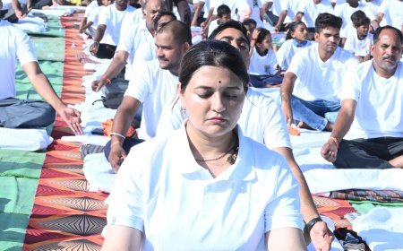 भैंसाओदार में विधायक भावना बोहरा के योग कार्यक्रम में उमड़ा जनसैलाब, सैकड़ों लोगों ने किया सामूहिक योग