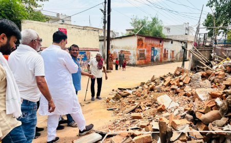 बोरसी में तोड़फोड़ कार्रवाई के विरोध में कांग्रेस सक्रिय, प्रभावित परिवारों से मिले धीरज बाकलीवाल