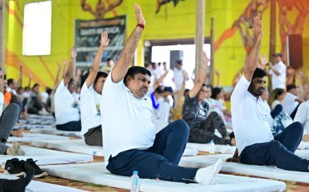 अंतर्राष्ट्रीय योग दिवस पर गजेन्द्र यादव ने किया सामूहिक योगाभ्यास, नियमित योग अपनाने का दिया संदेश