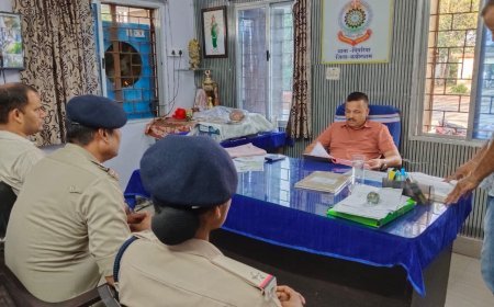 पिपरिया थाना का औचक निरीक्षण, पुलिस अधीक्षक ने कानून व्यवस्था और जनसेवा पर दिया जोर