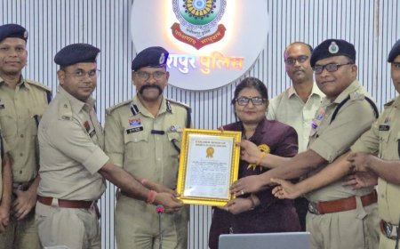 जशपुर पुलिस का हेलमेट जागरूकता अभियान गोल्डन बुक ऑफ वर्ल्ड रिकॉर्ड्स में दर्ज