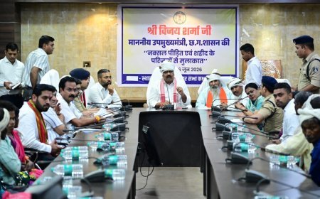 नक्सली पीड़ित परिवारों से मिले विजय शर्मा, शहीदों के नाम पर बनेंगे स्मारक और सार्वजनिक स्थलों का नामकरण