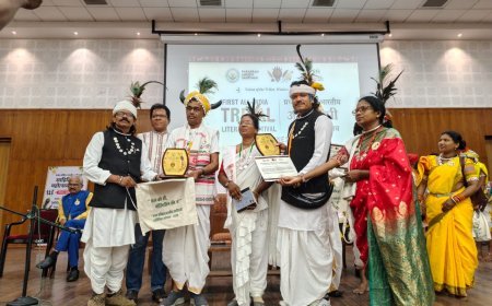राष्ट्रीय आदिवासी साहित्य महोत्सव में छिंदवाड़ा के साहित्यकारों ने बढ़ाया जिले का गौरव