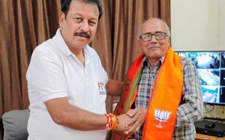 सेवानिवृत्ति के दिन भाजपा में शामिल हुए बाल मुकुंद मढ़रिया, सांसद विजय बघेल ने किया स्वागत