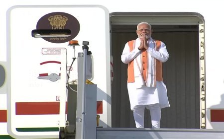 सेशेल्स दौरा पूरा कर भारत लौटे पीएम मोदी, 19 समझौतों से द्विपक्षीय संबंधों को मिली नई मजबूती