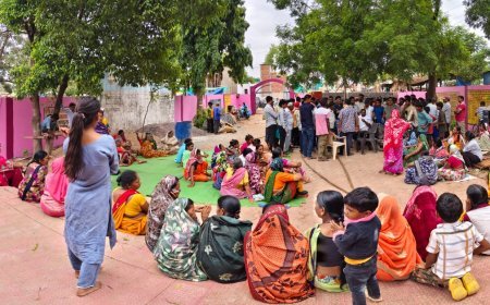 कोलियारी में अतिक्रमण हटाने की कार्रवाई पर ग्रामीणों का विरोध, प्रशासन से हुई लंबी चर्चा
