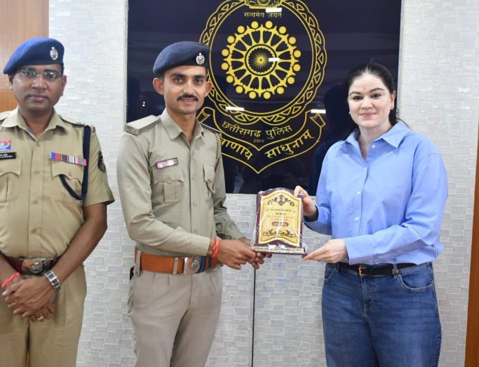 ‘एक भारत-श्रेष्ठ भारत’ कार्यक्रम के तहत गुजरात पुलिस का राजनांदगांव रेंज भ्रमण संपन्न