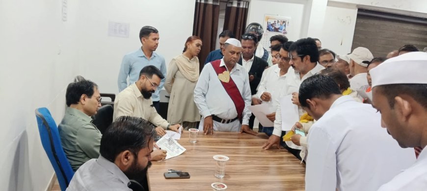 कलेक्टर ने जनदर्शन में सुनी नागरिकों की समस्याएं, त्वरित निराकरण के दिए निर्देश