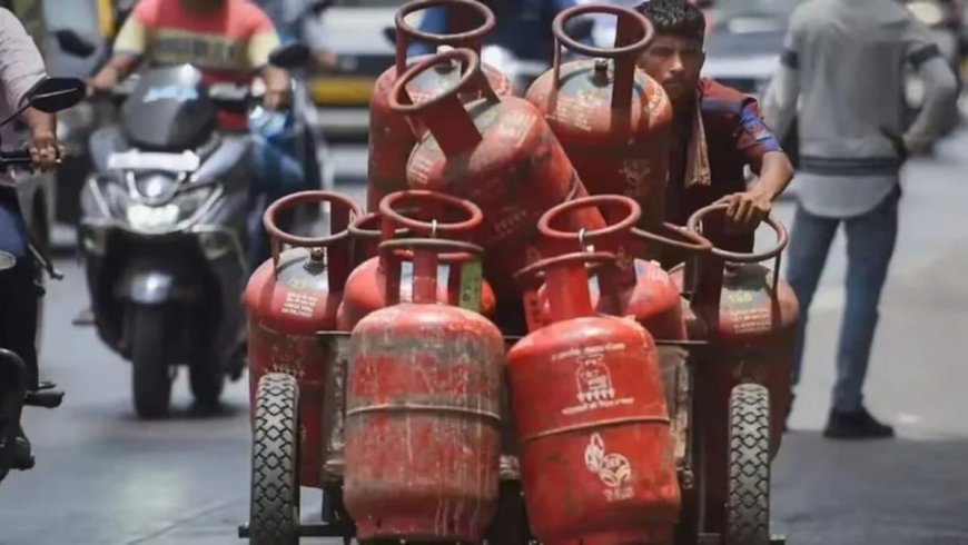 घरेलू LPG सिलेंडर के दाम बढ़ने पर सरकार का बचाव, कहा- हर सिलेंडर पर 703 रुपये का हो रहा नुकसान