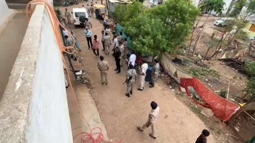 कबीरधाम में अटल आवास पर पुलिस की बड़ी कार्रवाई, नशे और अवैध गतिविधियों के खिलाफ सुबह-सुबह छापेमारी