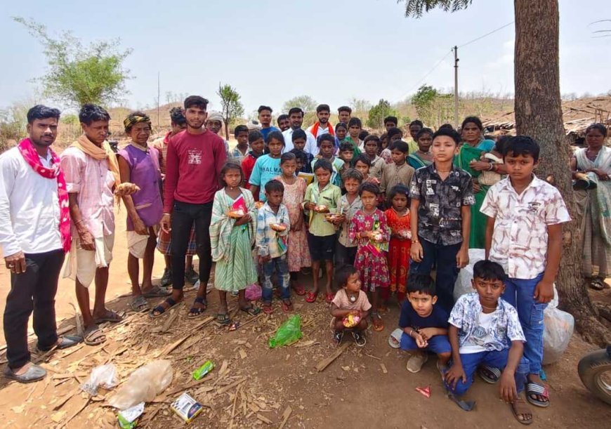 जन्मदिवस पर सेवा कार्य का अनोखा उदाहरण, बैगा जनजाति बच्चों के बीच पहुंचकर बांटी खुशियां