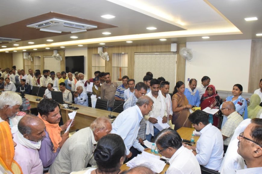 जनसुनवाई में 383 आवेदनों की सुनवाई, कई मामलों का मौके पर हुआ निराकरण