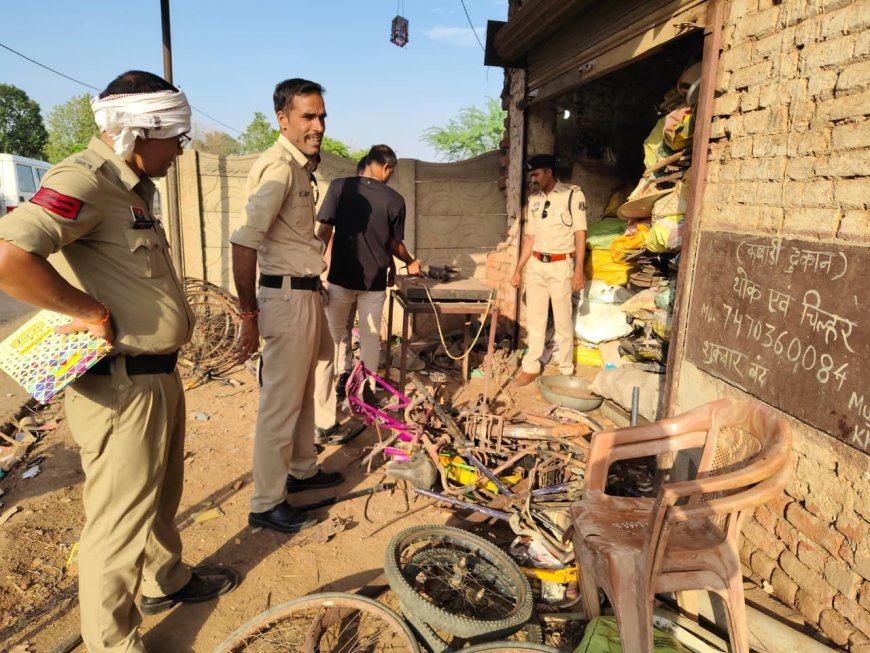 कबीरधाम में चोरी के सामान की खरीद-बिक्री पर पुलिस की सख्ती, 7 कबाड़ी दुकानों में छापेमारी