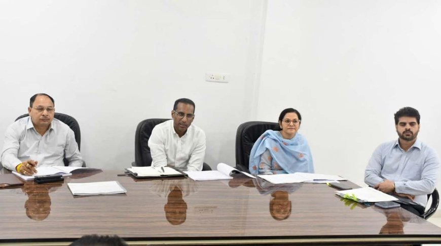 लोक निर्माण विभाग के सचिव ने धीमे निर्माण कार्यों पर जताई नाराजगी, ठेकेदारों को नोटिस और ब्लैकलिस्ट करने के निर्देश