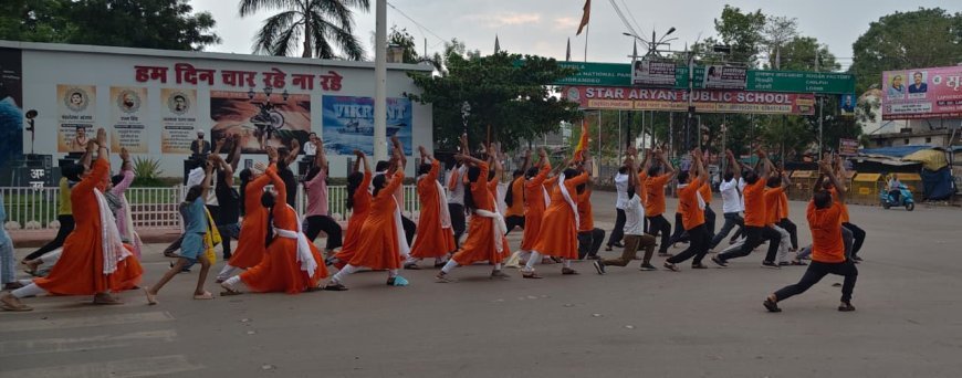 योग के प्रति जागरूकता फैलाने पतंजलि योग समिति की भव्य रैली, प्रमुख चौकों पर किया सामूहिक योगाभ्यास