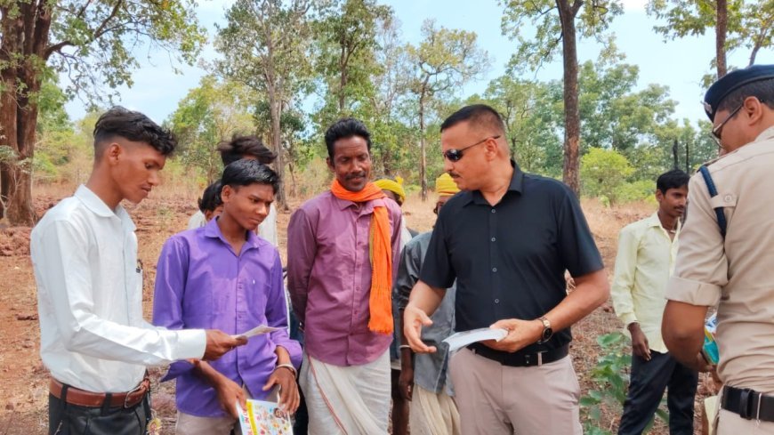 सरहदी गांवों में रात्रि प्रवास कर पुलिस अधीक्षक ने सुनी ग्रामीणों की समस्याएं