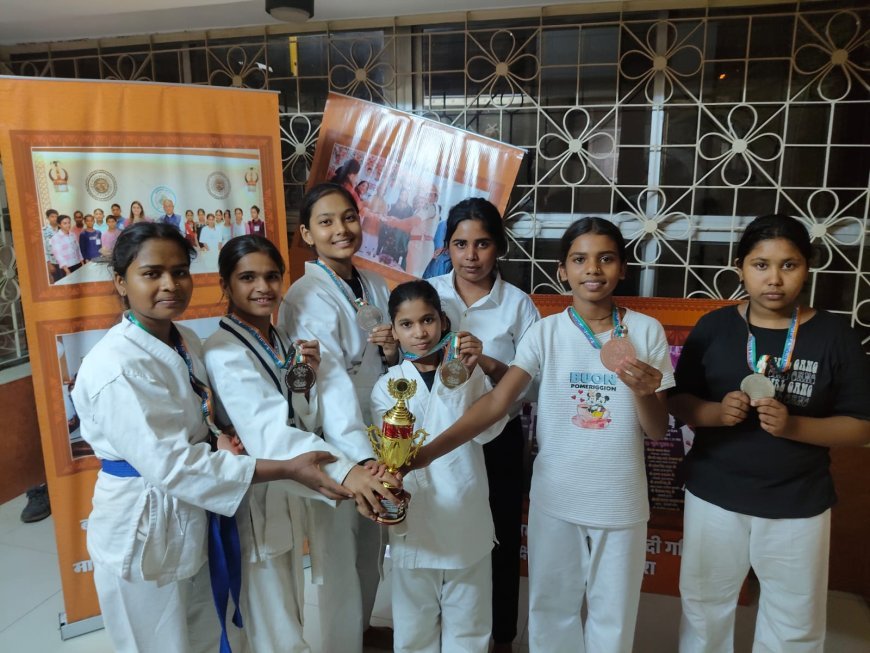 कवर्धा की बेटियों ने राष्ट्रीय कराटे प्रतियोगिता में जीते 6 पदक, जिले का बढ़ाया मान