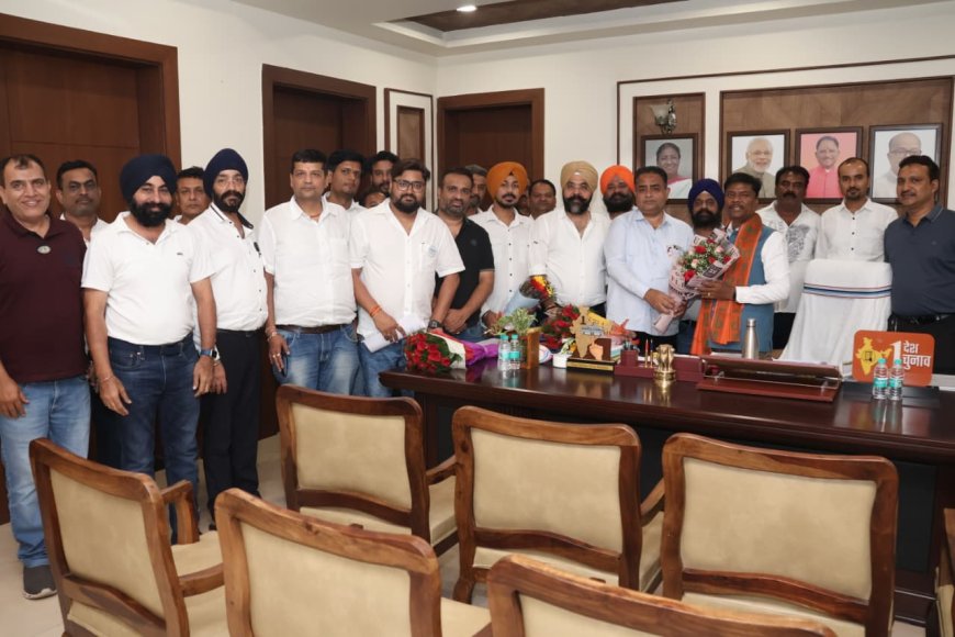मोटरयान नियमों में संशोधन पर चेंबर ने उठाई आपत्ति, परिवहन मंत्री को सौंपा ज्ञापन