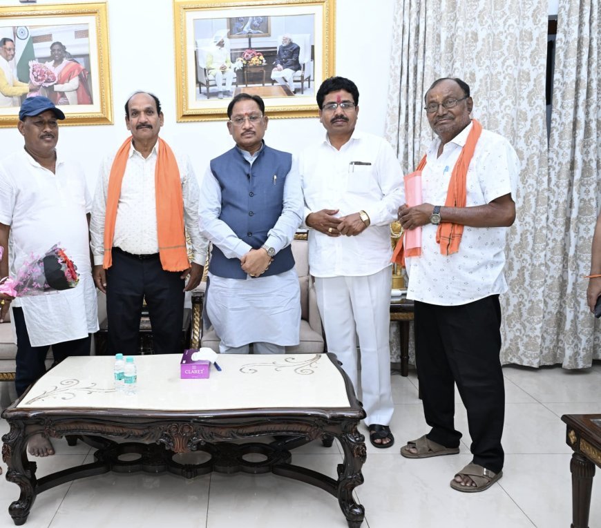 मुख्यमंत्री विष्णु देव साय से मिले छाया विधायक महेश साहू, खरसिया के विकास कार्यों पर हुई चर्चा