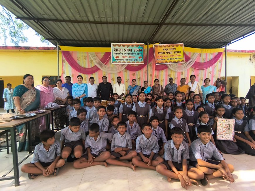 जेवरा सिरसा में प्रवेशोत्सव का आयोजन, नवप्रवेशी विद्यार्थियों का तिलक लगाकर किया स्वागत
