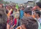 नूतन स्पात हादसे के बाद पीड़ित परिवार को न्याय दिलाने प्लांट का घेराव